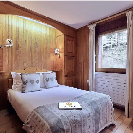 1850: Elegant 3 Pieces, 4 Pers, Balcon & Wifi Au Pied Des Pistes - Fr-1-575-244